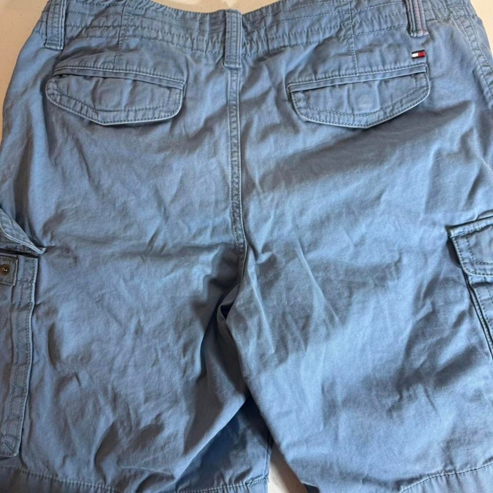 Tommy Hilfiger  Cargo Shorts - Picture 6 of 6